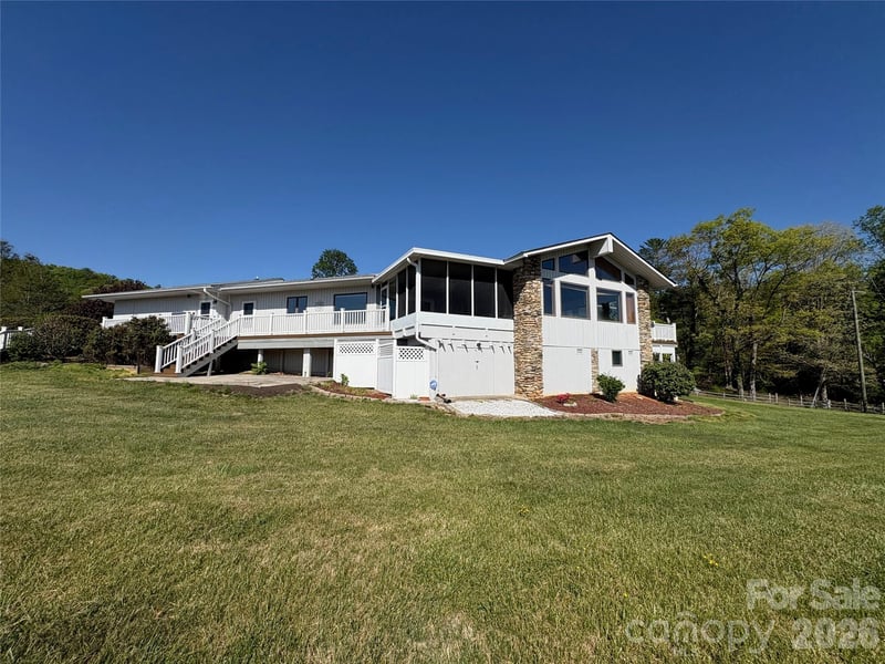 377 Upper Grassy Branch Rd, Asheville, NC 28805