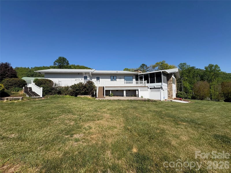 377 Upper Grassy Branch Rd, Asheville, NC 28805