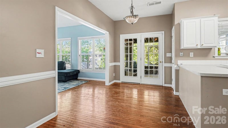 1515 Klompen Rd, Kernersville, NC 27284
