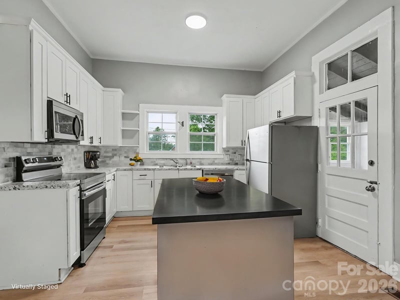 305 White St, Lancaster, SC 29720
