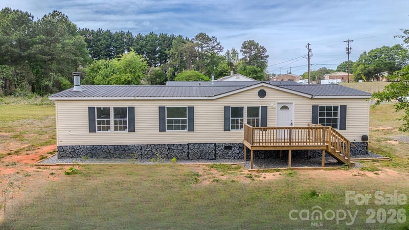 2932 23rd Ave, Hickory, NC 28601