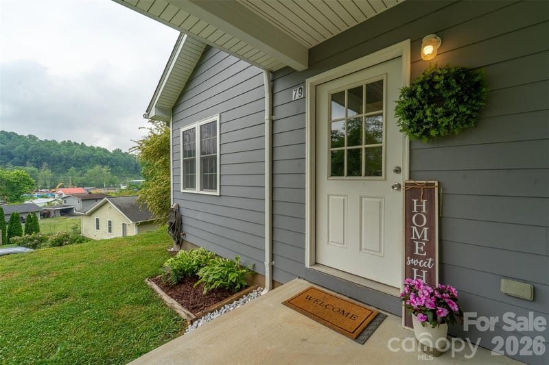 79 Harris Cir, Sylva, NC 28779