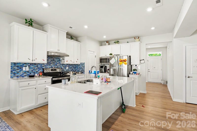 3243 Streamside Dr, Davidson, NC 28036