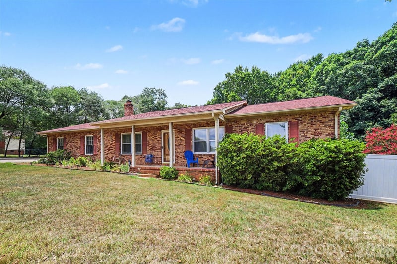 888 Sunbeam Dr, Lincolnton, NC 28092