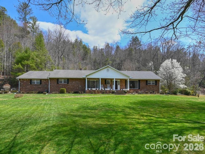 7530 Nc 208 Hw, Marshall, NC 28753