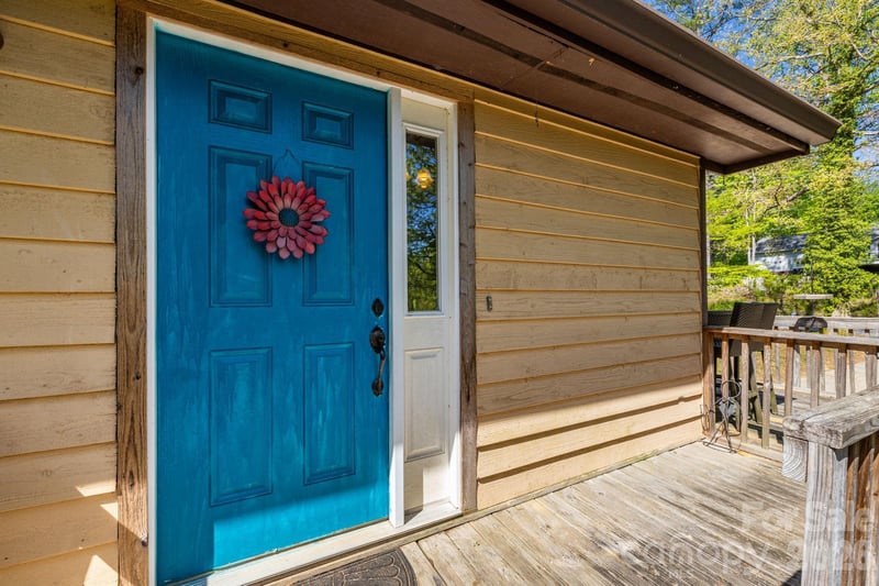 823 Fanning Bridge Rd, Fletcher, NC 28732