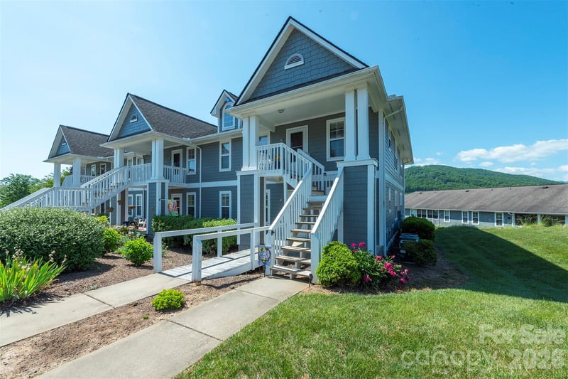 4805 Breakers Ln, Asheville, NC 28806