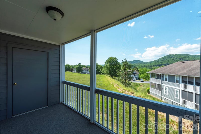4805 Breakers Ln, Asheville, NC 28806