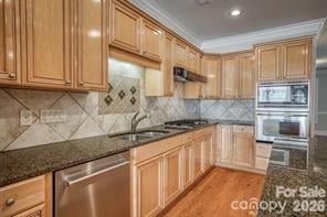 439 Ohenry Ave, Davidson, NC 28036