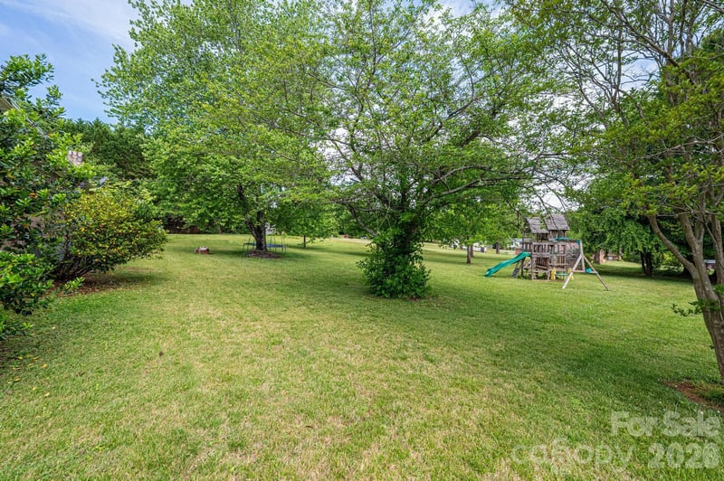 3886 Clay St, Claremont, NC 28610