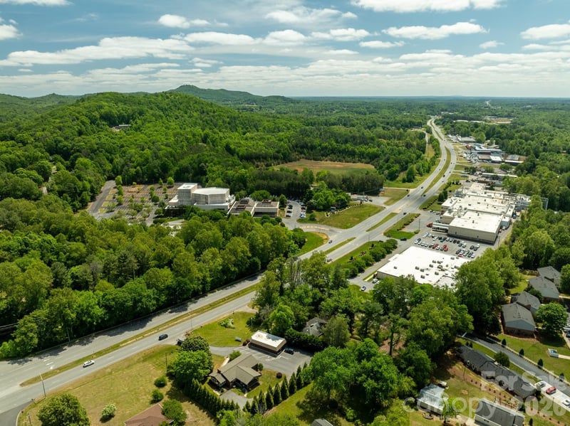 1822 Hickory Blvd, Lenoir, NC 28645