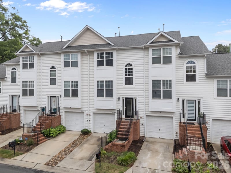 2750 Avalon Loop Rd, Charlotte, NC 28269