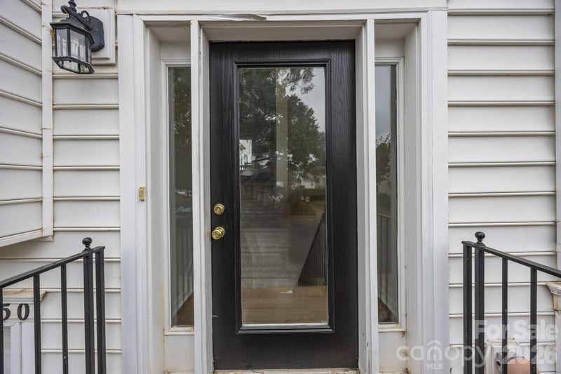 2750 Avalon Loop Rd, Charlotte, NC 28269