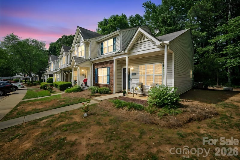 5427 Kimmerly Woods Dr, Charlotte, NC 28215