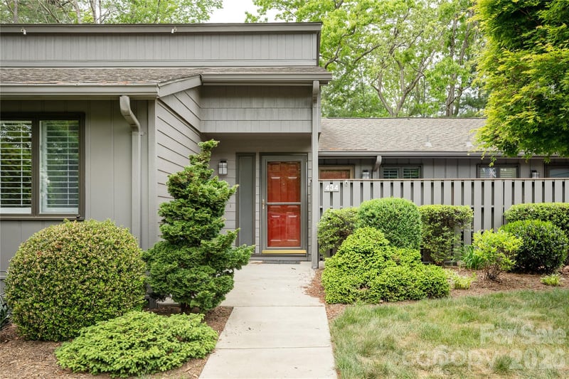 434 Crowfields Dr, Asheville, NC 28803