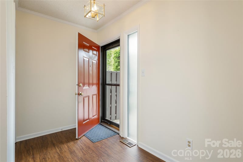 434 Crowfields Dr, Asheville, NC 28803