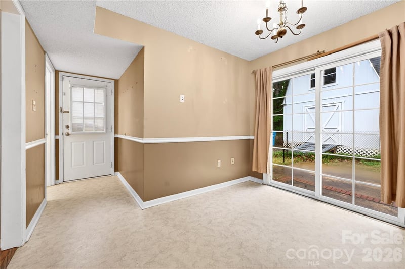 621 Winter Wood Dr, Matthews, NC 28105