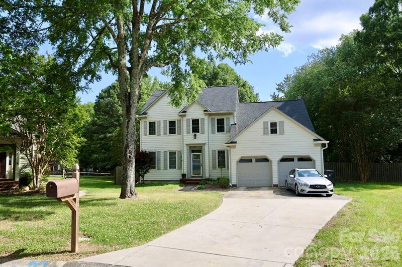 9804 Cooper Run Ln, Charlotte, NC 28269