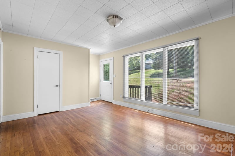722 F St, Newton, NC 28658