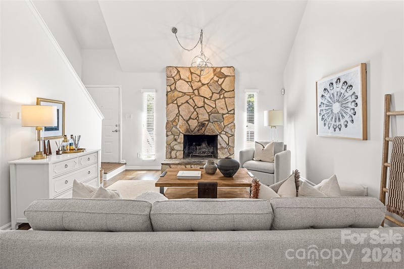 9526 Fairway Ridge Rd, Charlotte, NC 28277