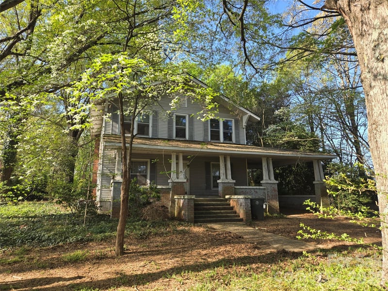 804 Emmanuel Church Rd, Conover, NC 28613
