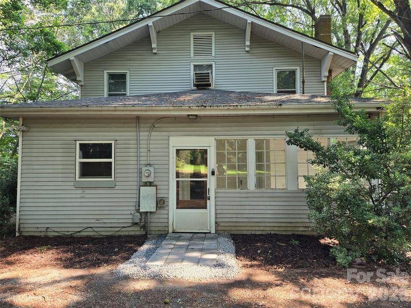 804 Emmanuel Church Rd, Conover, NC 28613