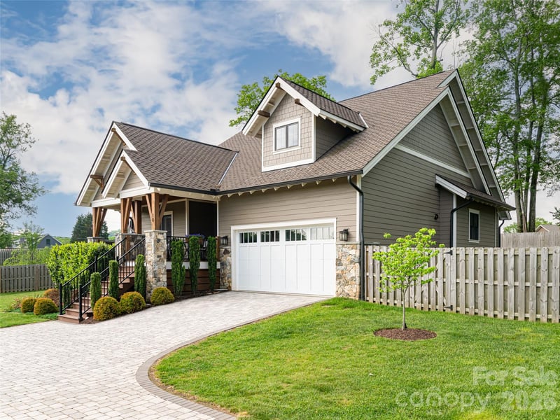 10 Starwood Valley Trl, Arden, NC 28704