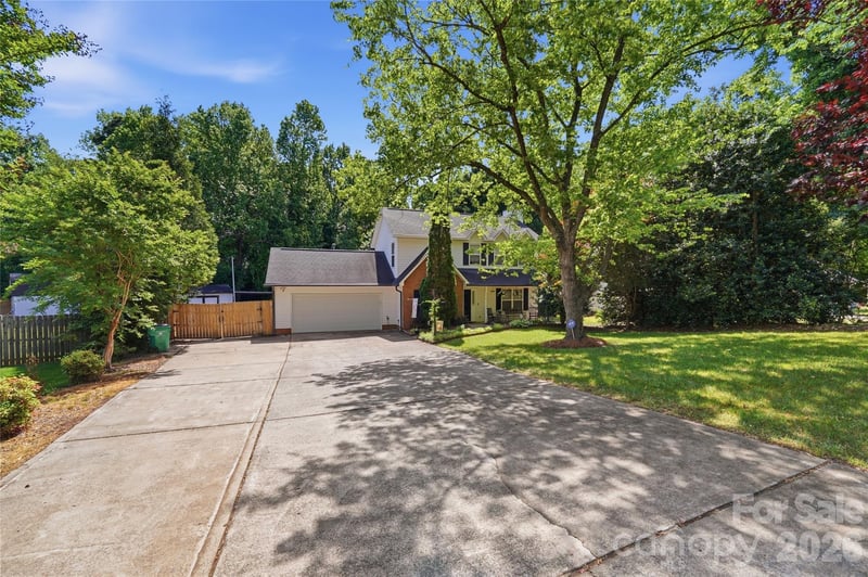 5226 Rockwood Rd, Charlotte, NC 28216
