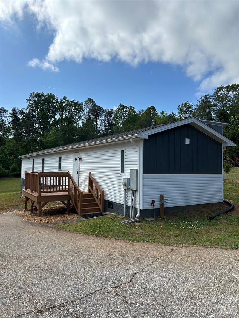 118 Perennial Gardens Ln, Rutherfordton, NC 28139