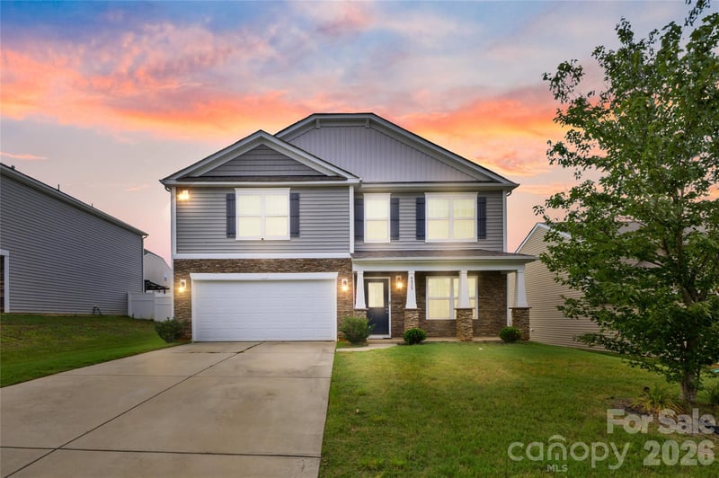 8523 Mansell Ct, Charlotte, NC 28215