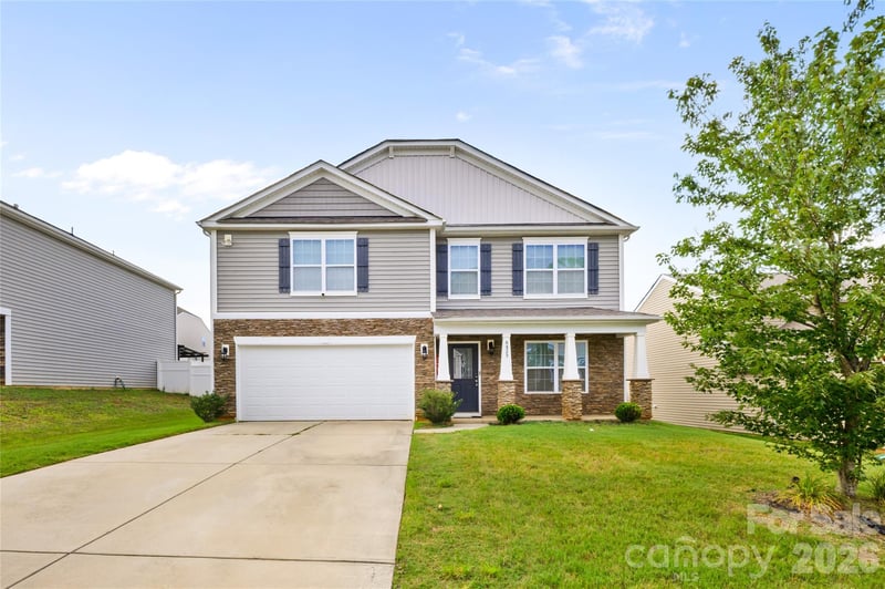 8523 Mansell Ct, Charlotte, NC 28215