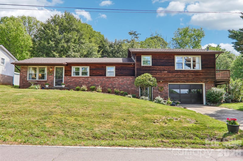 401 Lower Grassy Branch Rd, Asheville, NC 28805