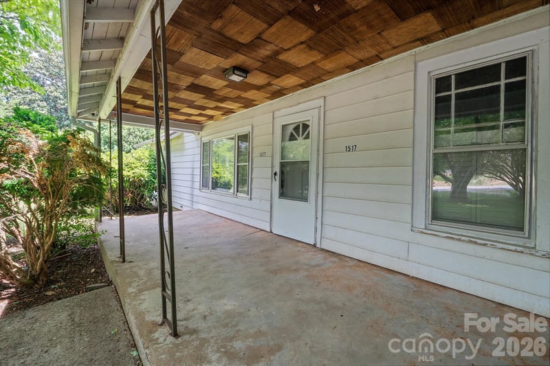 1517 Nc 10 Hw, Newton, NC 28658
