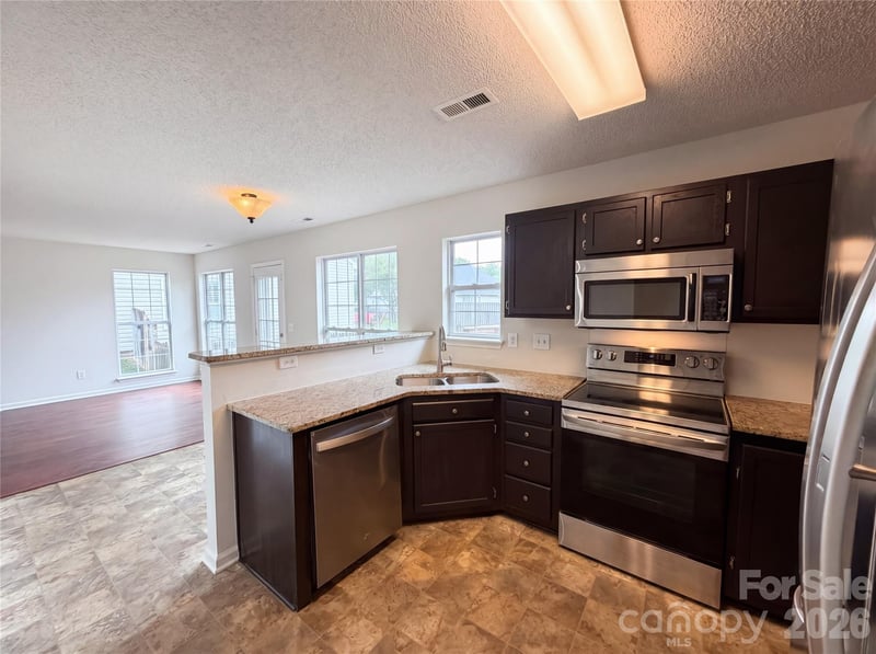 4975 Bentridge Dr, Concord, NC 28027