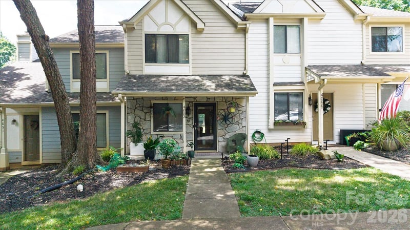 4053 Course Dr, Charlotte, NC 28277