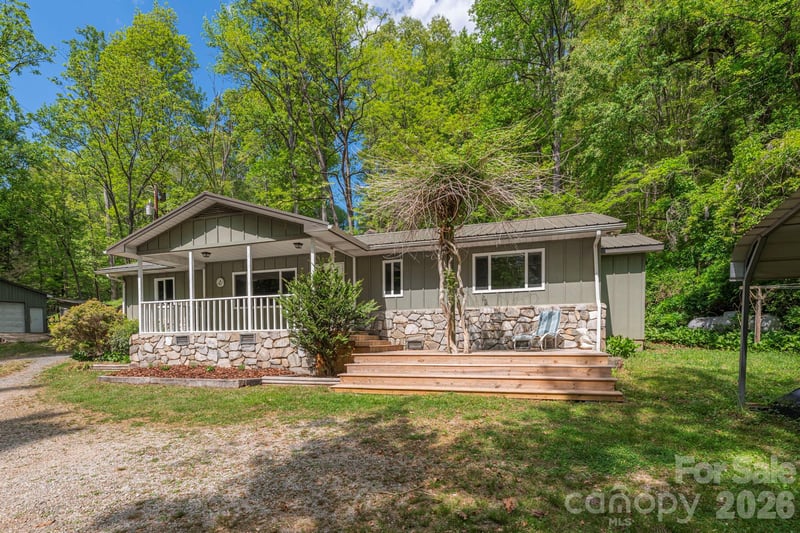 155 Old Starnes Cove Rd, Asheville, NC 28806