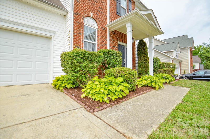 16410 Greybriar Forest Ln, Charlotte, NC 28278