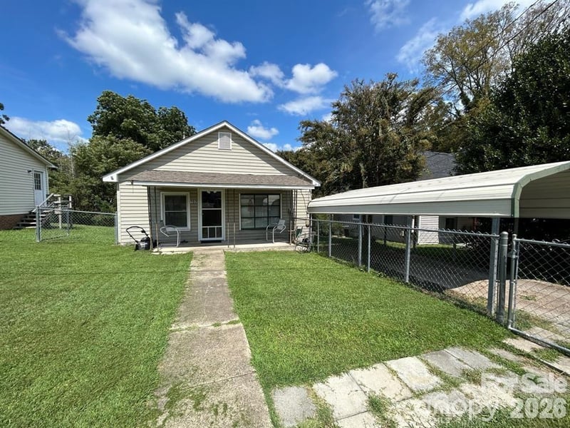 103 Maryland Ave, Bessemer City, NC 28016