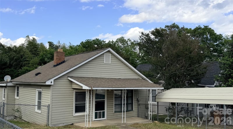 103 Maryland Ave, Bessemer City, NC 28016