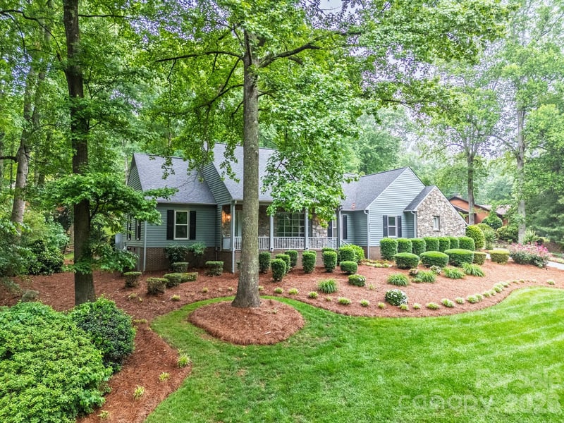 2804 Wimbledon Dr, Gastonia, NC 28056