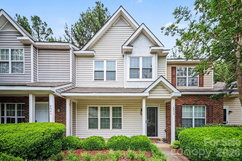 5909 Cougar Ln, Charlotte, NC 28269