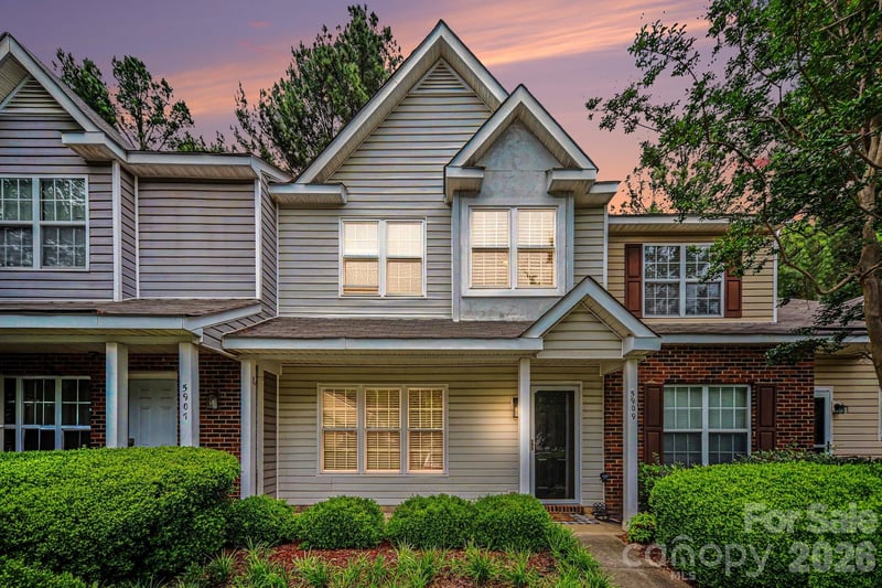 5909 Cougar Ln, Charlotte, NC 28269
