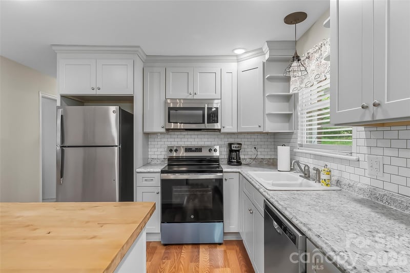 1573 11th St, Hickory, NC 28601