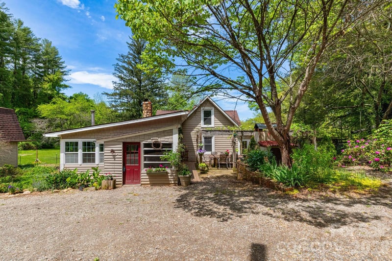 1492 Murray Rd, Canton, NC 28716