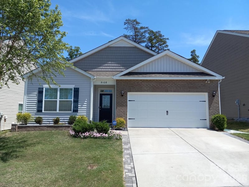 5108 Briscoe Dr, Charlotte, NC 28214