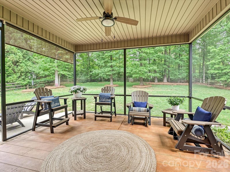 129 Buckingham Place Rd, Mooresville, NC 28115