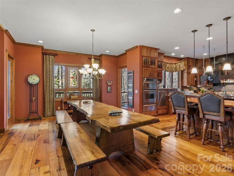 56 Spring House Dr, Burnsville, NC 28714