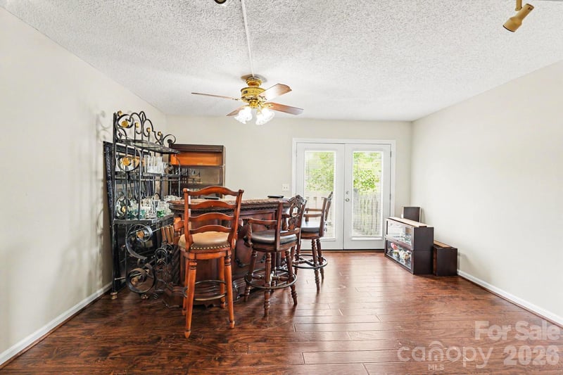 544 Lex Dr, Charlotte, NC 28262