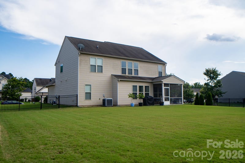 3942 Kestrel Ln, Fort Mill, SC 29707