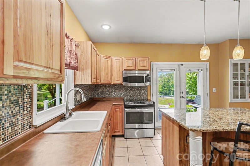 222 Hickory Grove Rd, Mcadenville, NC 28101